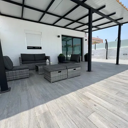 Agradable Bungalow Con Piscina * Playa del Ingles (Gran Canaria)