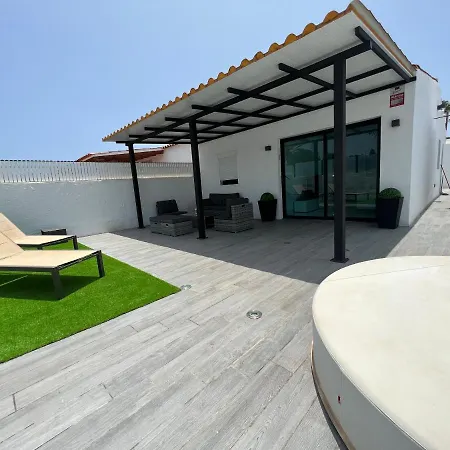Agradable Bungalow Con Piscina Playa del Ingles (Gran Canaria)